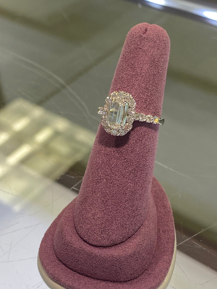 18kw L'Amour1.25ct G/VVS2 GIA Report #3295696044, set in Hal...