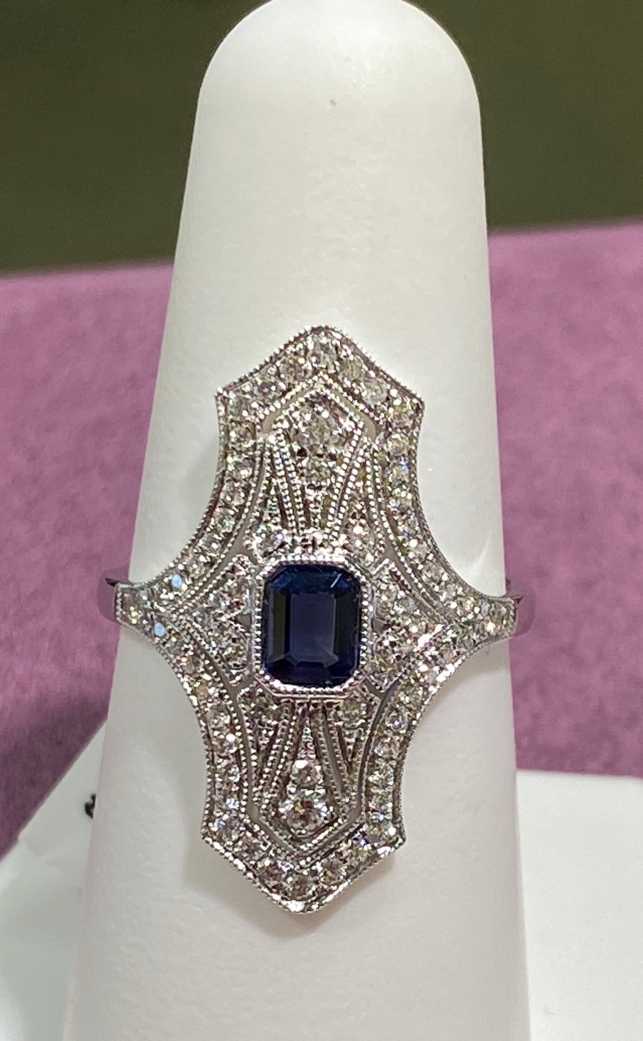 14K white gold atique style sapphire and diamond ring
